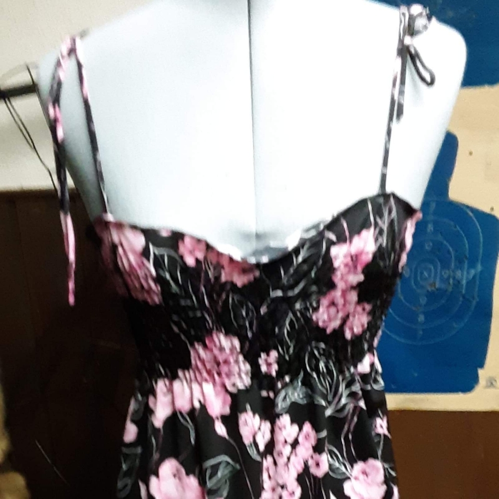 Pink flower tube top